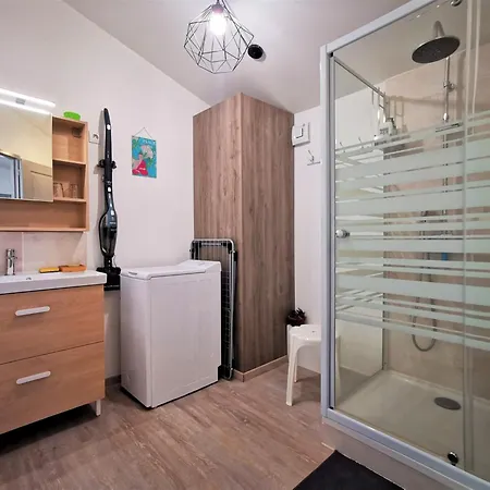 Entre Rhône Et Garrigue Appartement *